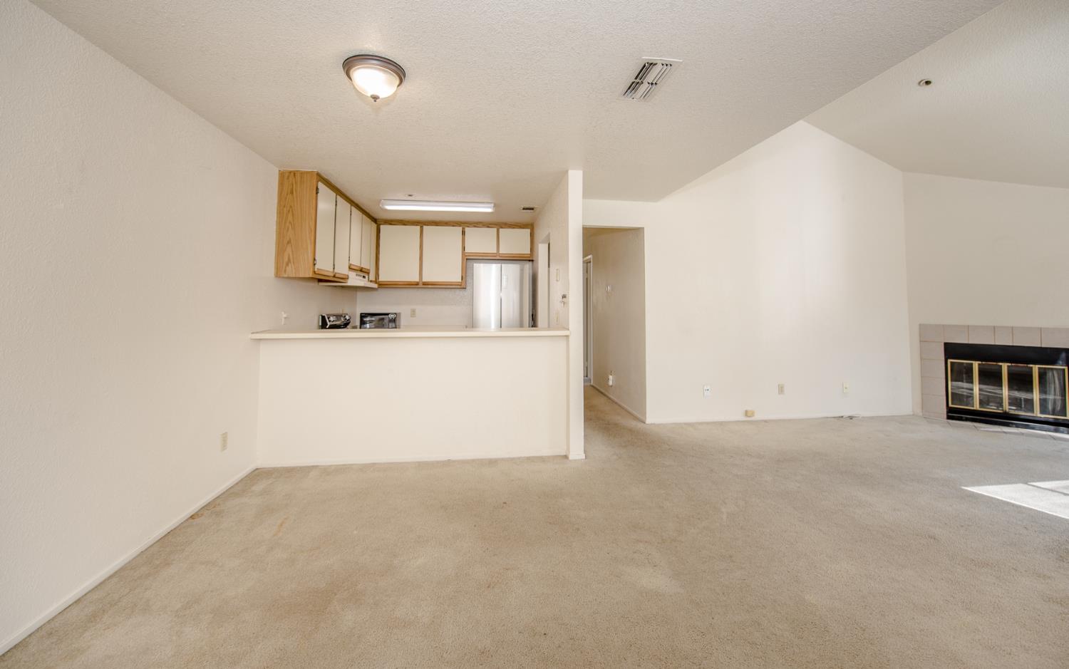 1019 Dornajo Way 244