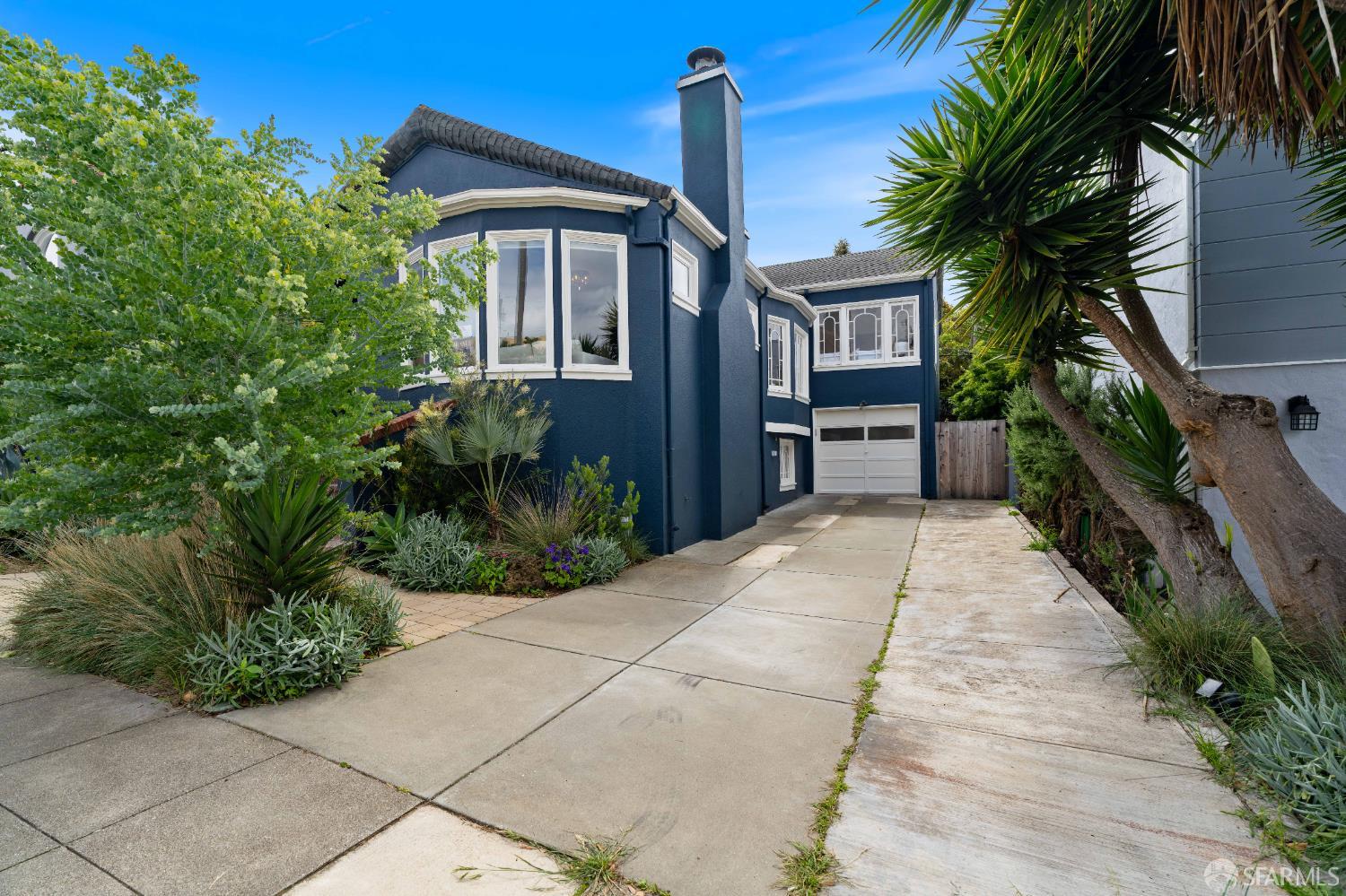 266 S Hill Boulevard