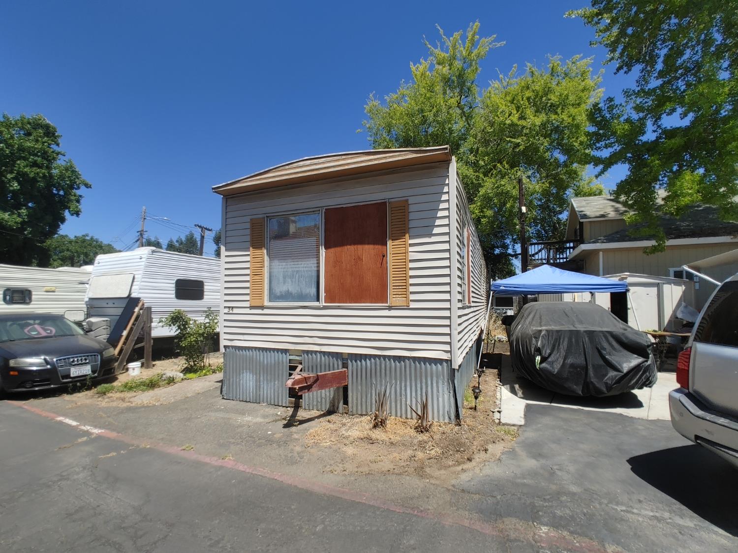 9127 Greenback Lane 34
