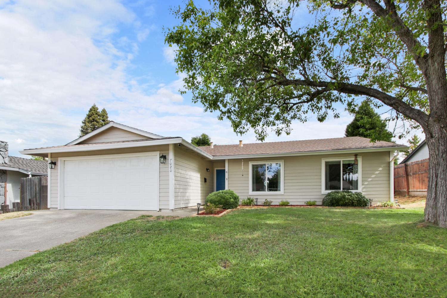 7020 Woodmore Oaks Drive