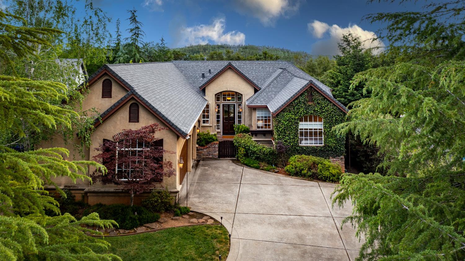 11447 Madrone Court