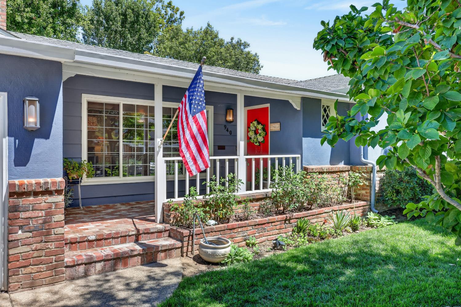 940 Coronado Boulevard
