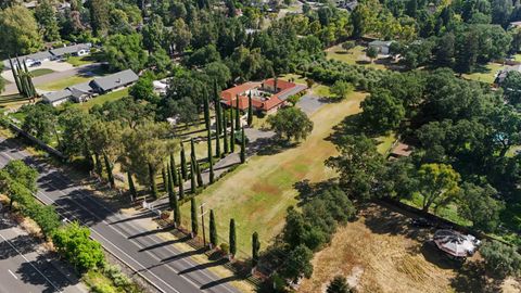 8932 N Highway 99 Stockton CA 95212