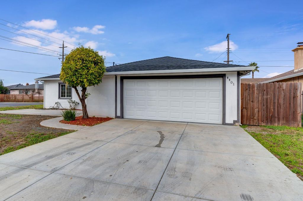 Photo of 4401 42nd Avenue, Sacramento, CA 95824 (MLS # 226007049)