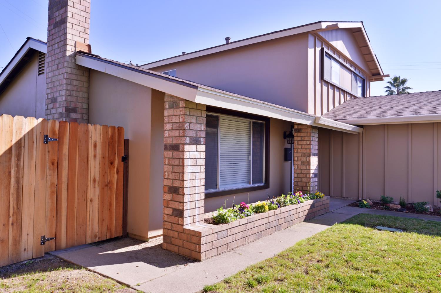 2345 Rogue River Drive