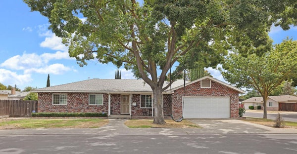 1700 CHAPALA WAY, MODESTO, CA 95355 - Image ec6e46343a858c3de875e4e5e2a34672/3948633863