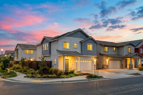 724 Independence Avenue Lincoln CA 95648