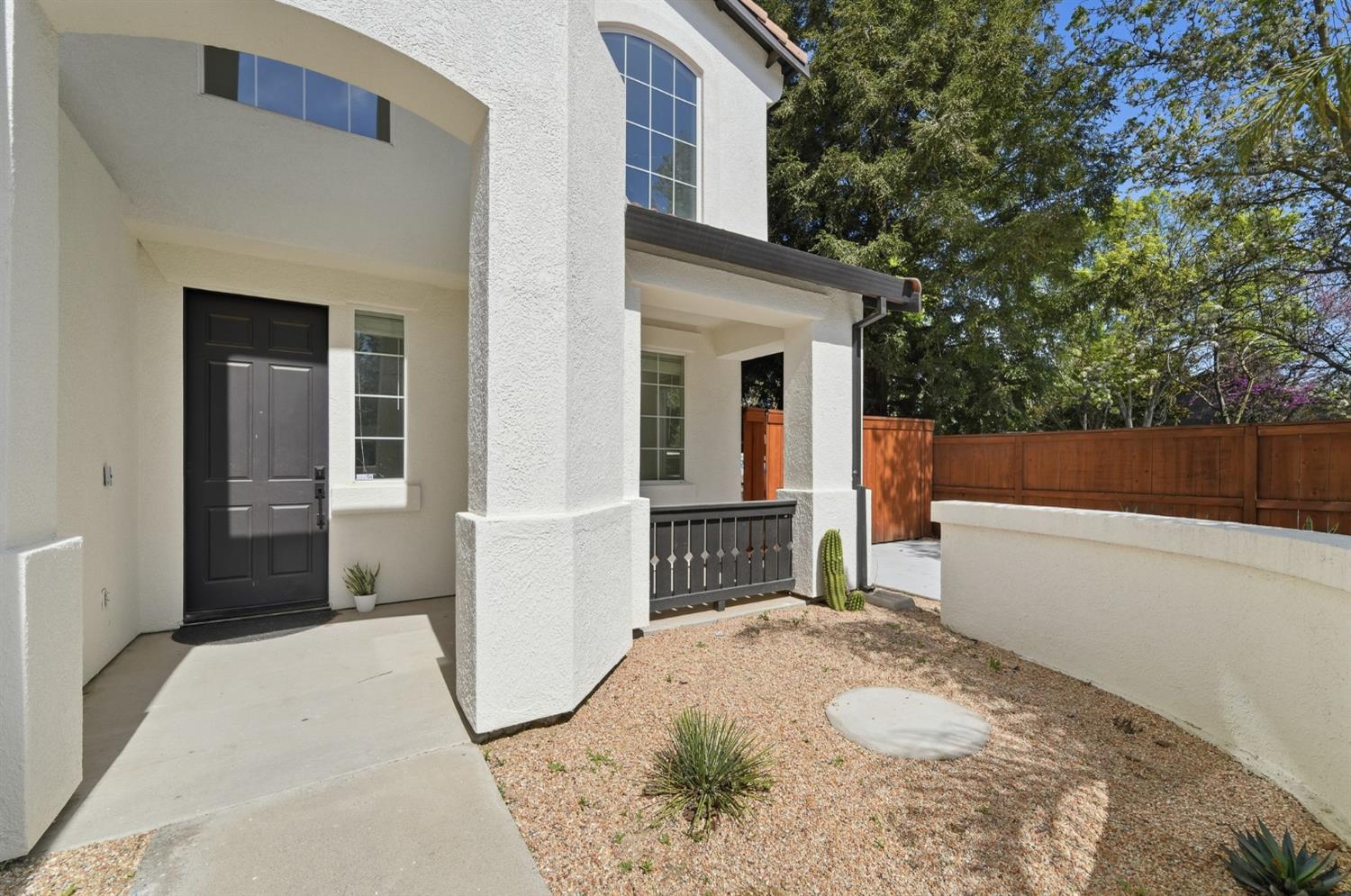 3417 Hillglen Avenue