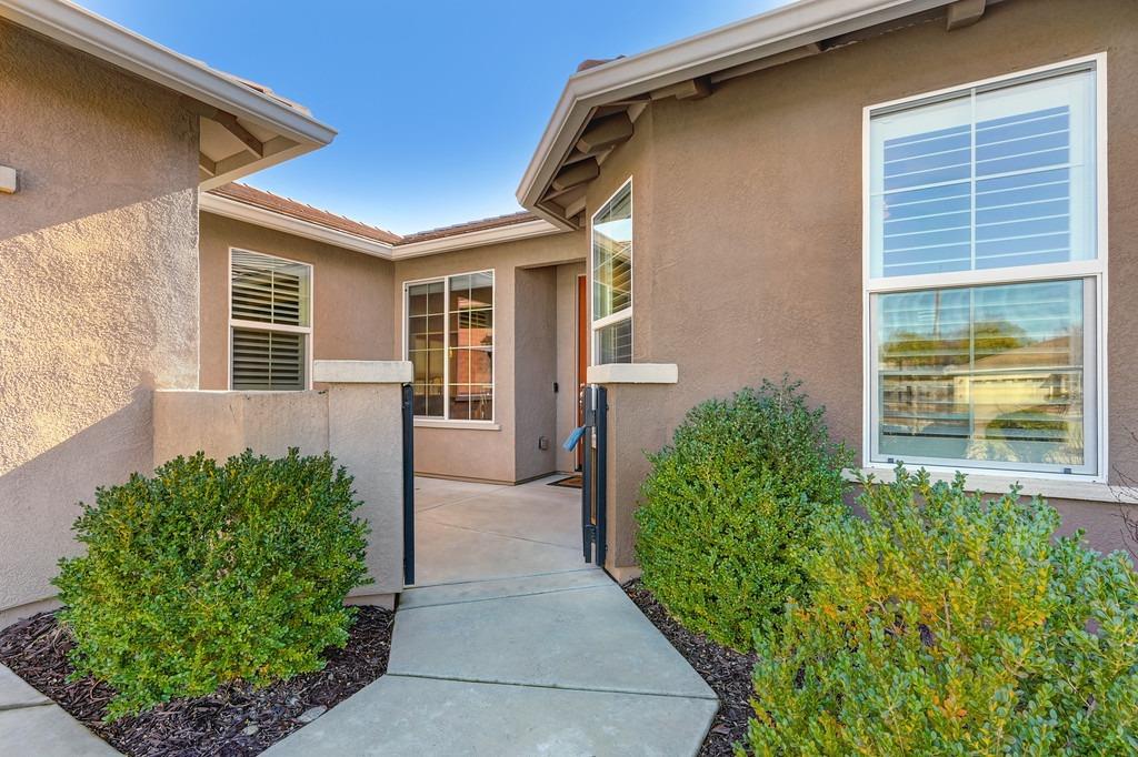 3635 Arden Villa Place