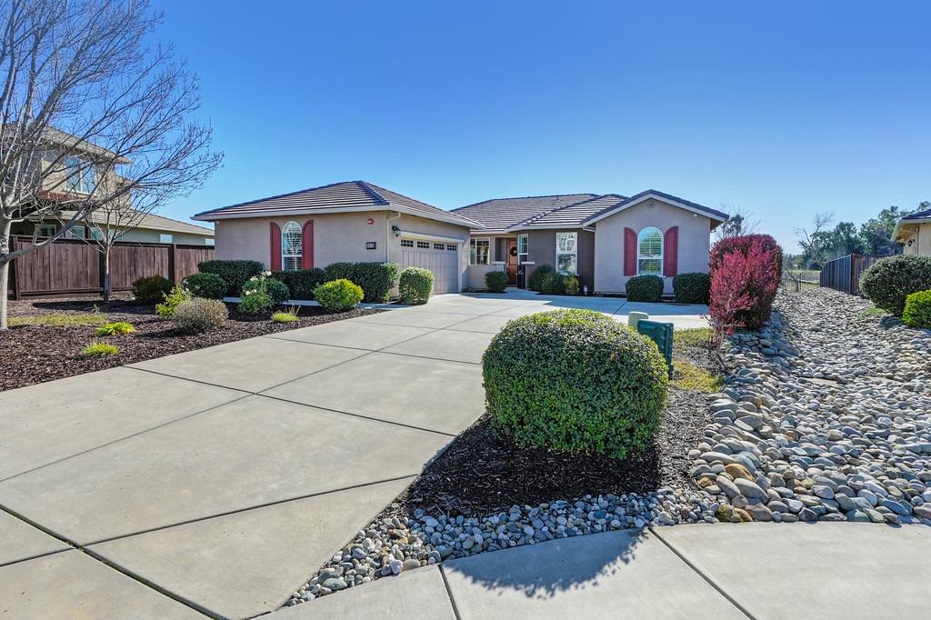 3635 Arden Villa Place