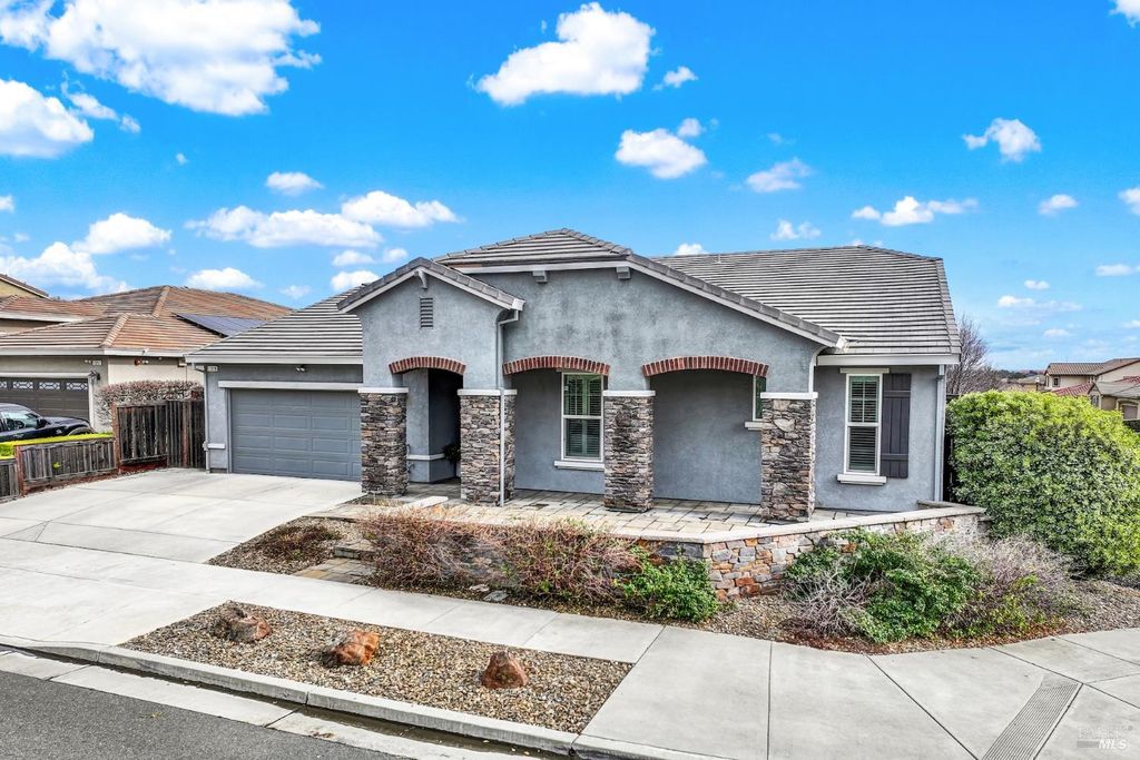 Photo of 2319 Hancock Drive, Fairfield, CA 94533 (MLS # 326013972)