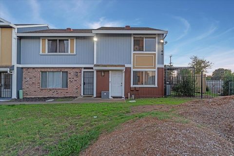 4102 Weymouth Lane Sacramento CA 95823