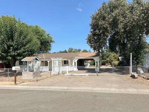 4307 E Brown Lane Stockton CA 95215