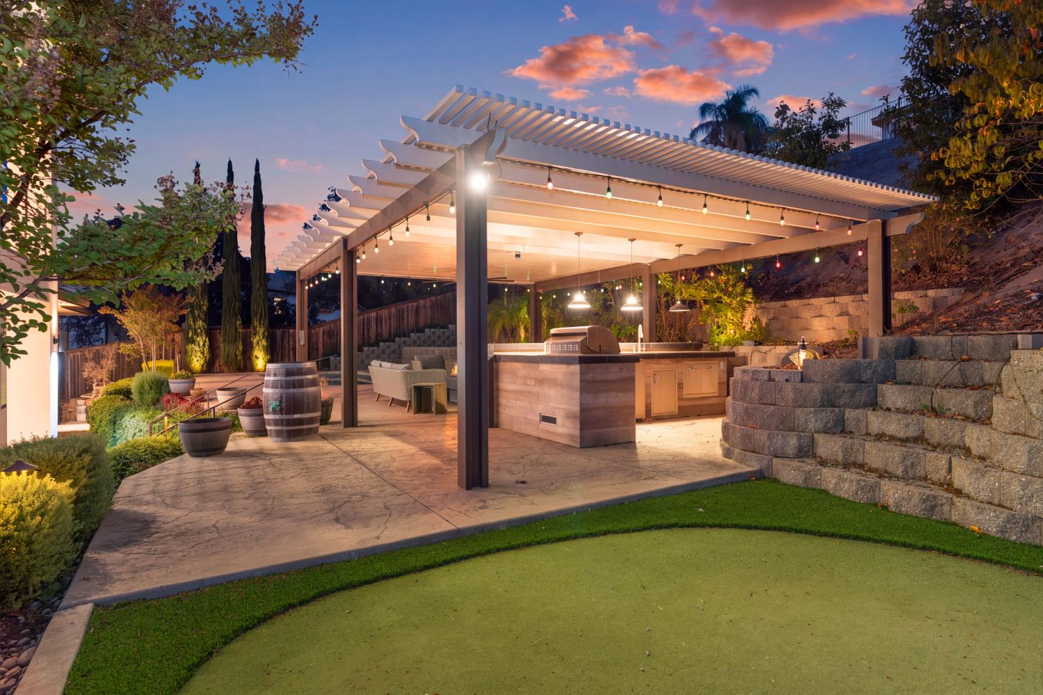 4022 Cornwall Court