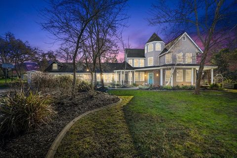 3710 Sutter Hill Lane, Carmichael, CA 95608 - MLS#: 225003881