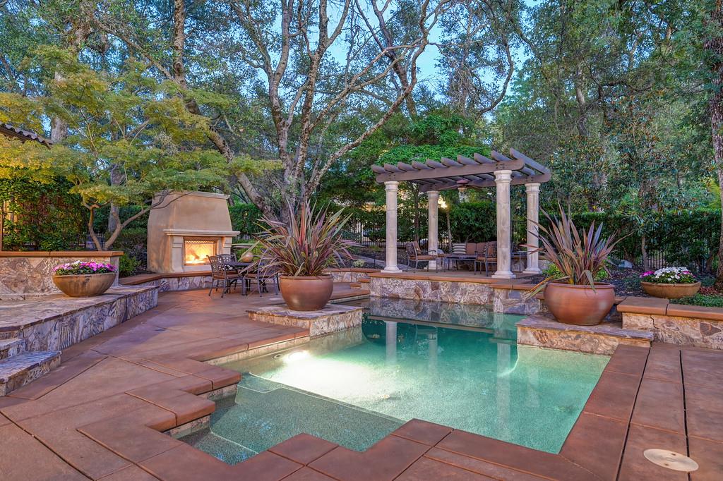 4042 Errante Drive