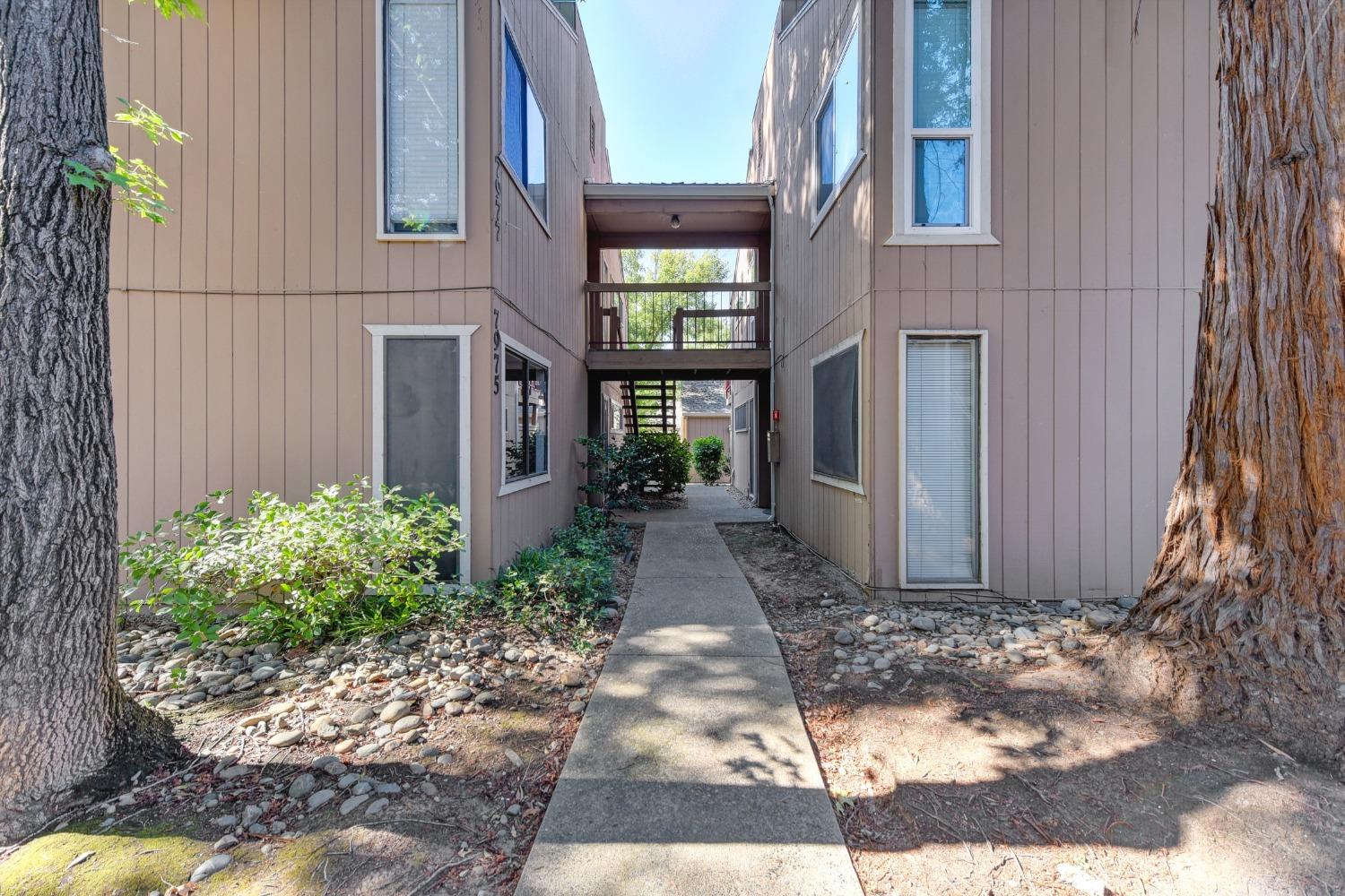 7975 Arcade Lake Lane