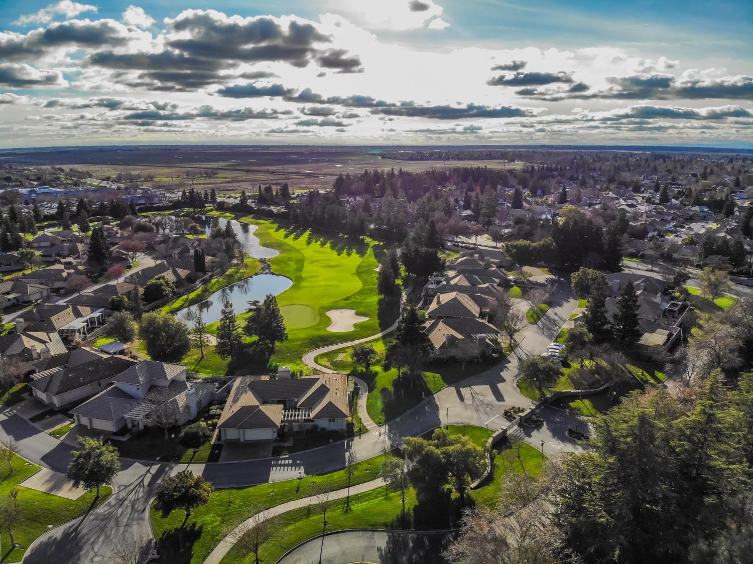 9512 Golf Course Lane