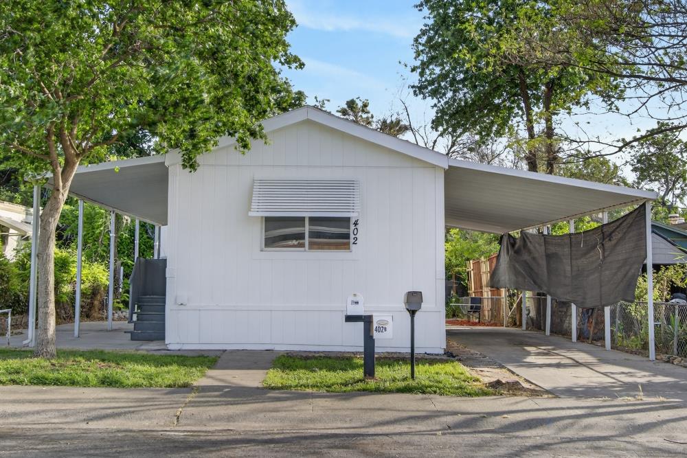 402 Colin Kelly Drive