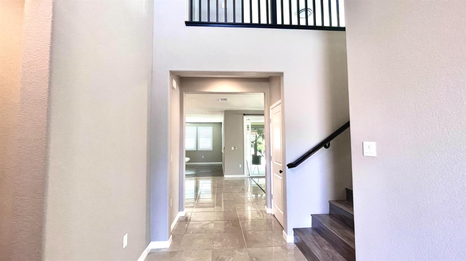 2537 Middlebury Drive