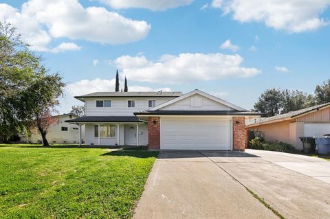 6028 Hollyhurst Way Sacramento CA 95823