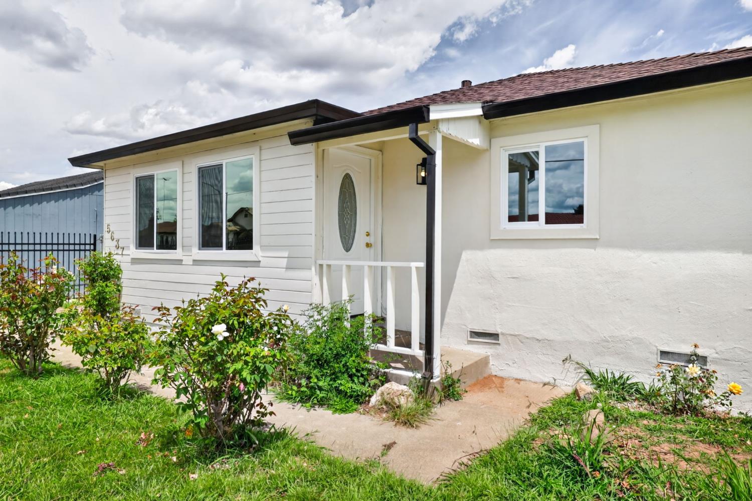 5637 44th Street