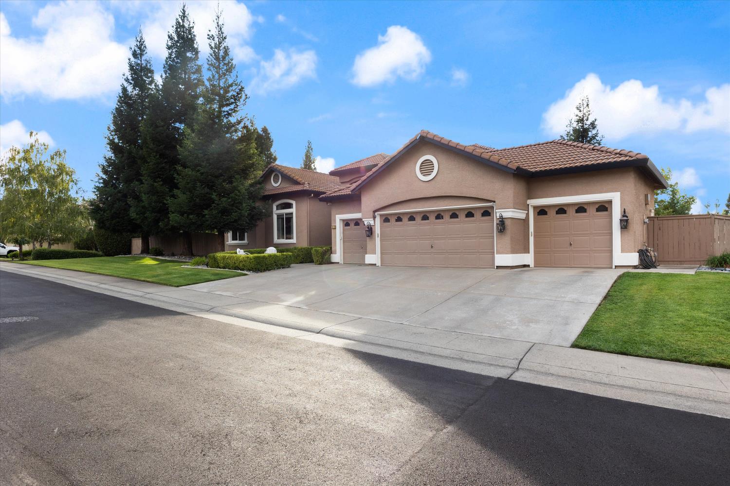 1872 Krpan Drive