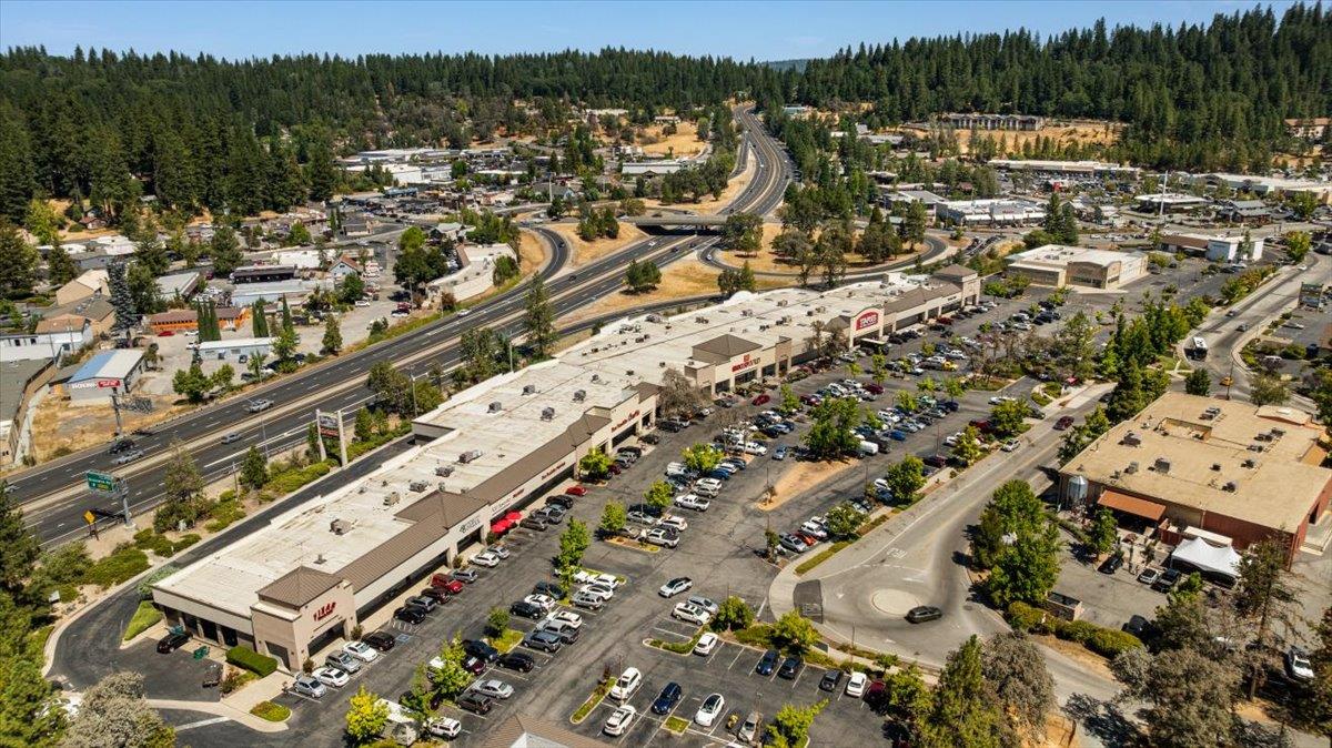 Grass Valley, California 95945, United States, 2 Bedrooms Bedrooms, ,2 BathroomsBathrooms,Residential,Active,198631