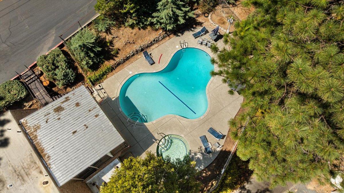 Grass Valley, California 95945, United States, 2 Bedrooms Bedrooms, ,2 BathroomsBathrooms,Residential,Active,198631