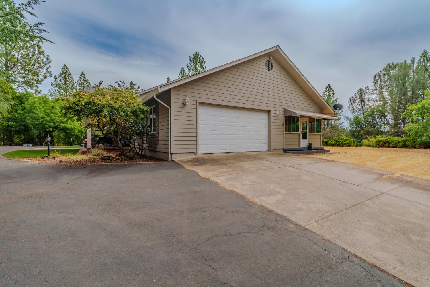 19491 E. Clinton Road