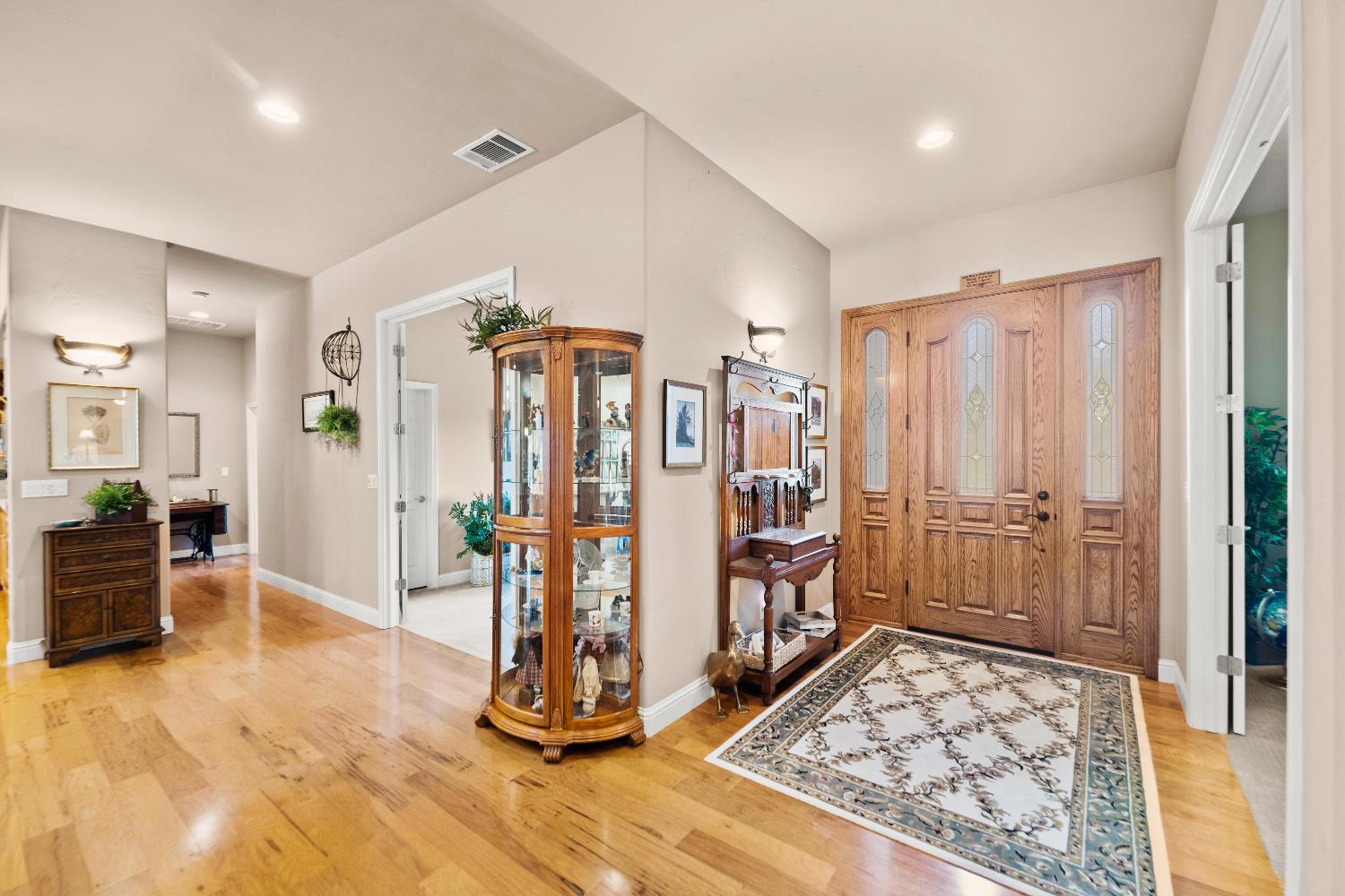 5010 Bella Vista Circle