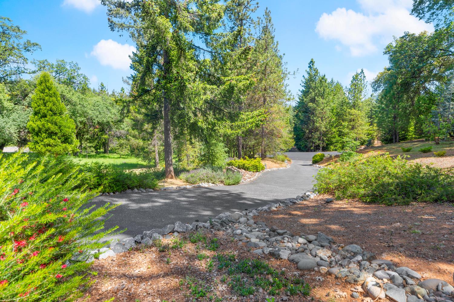 5010 Bella Vista Circle