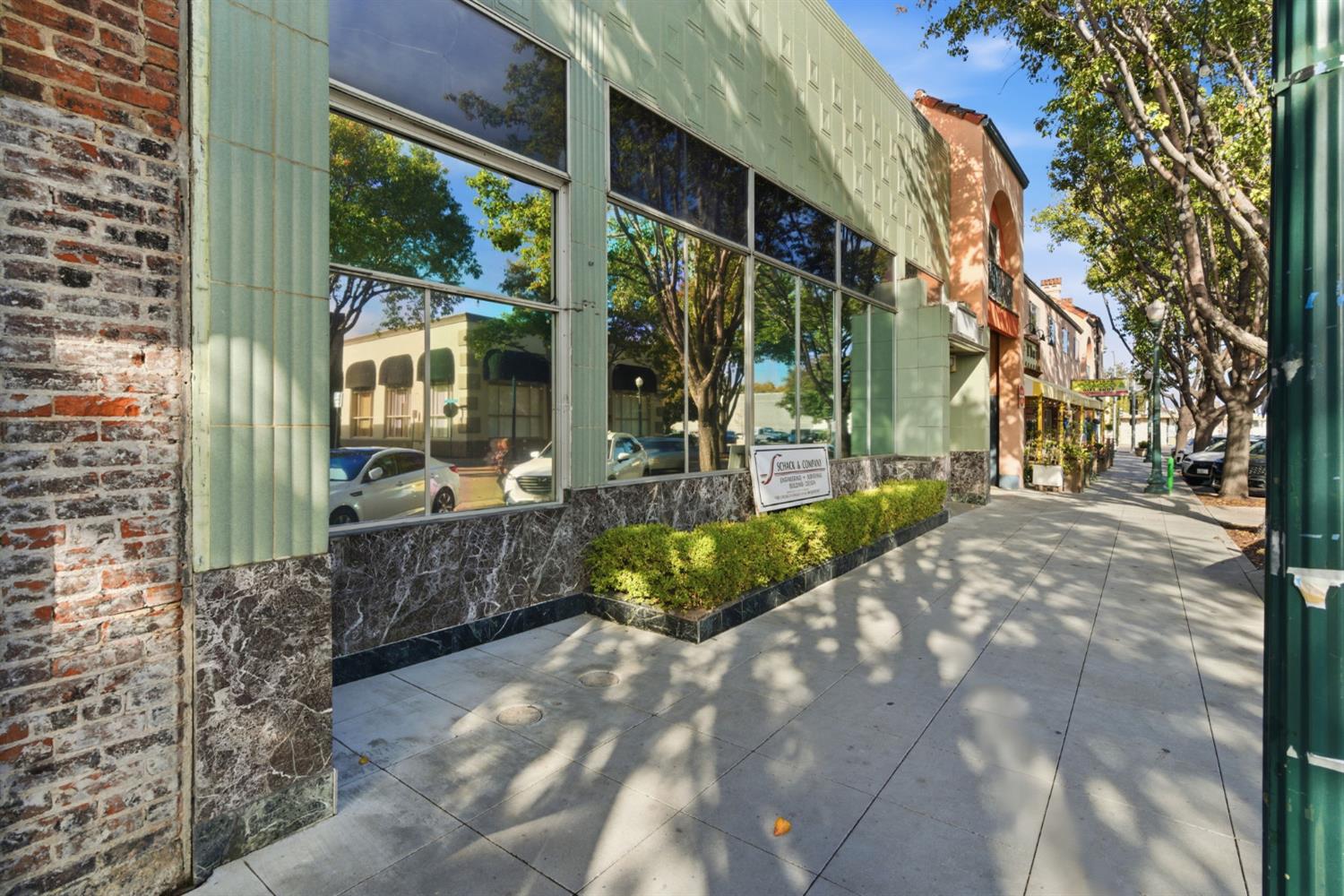 1025 N Central Avenue