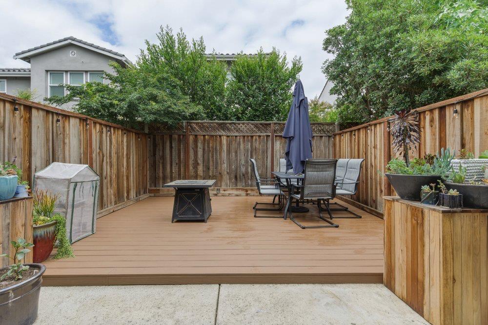 440 Creekside Lane