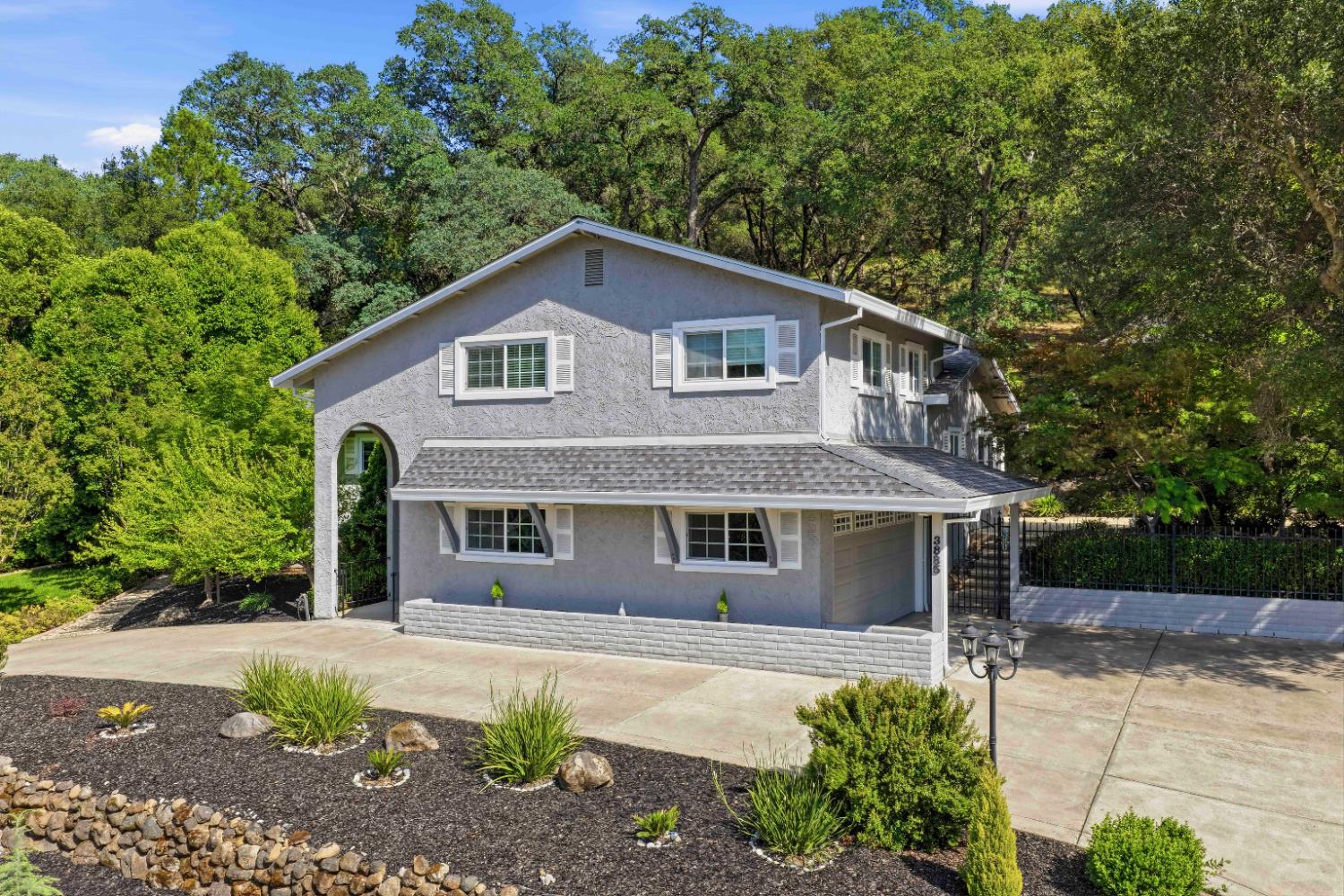 3885 Clover Valley Road