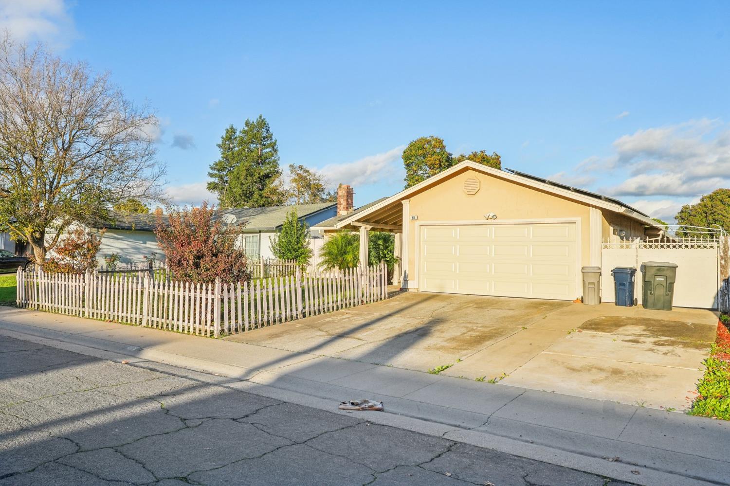 60 Kennelford Circle