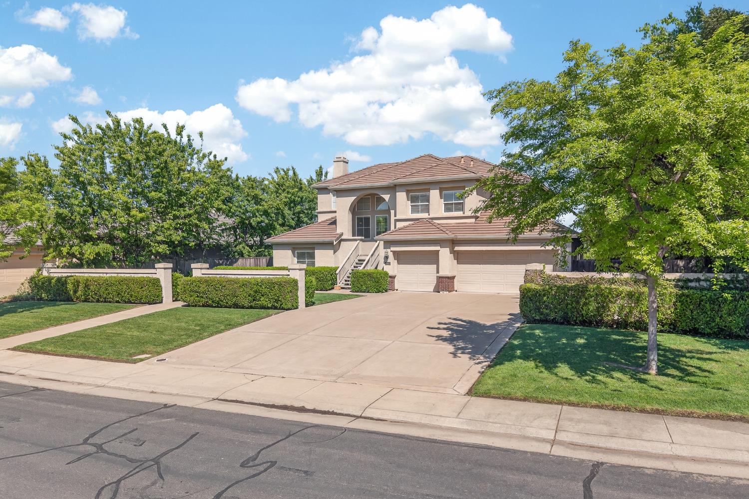 4851 Saint Andrews Drive