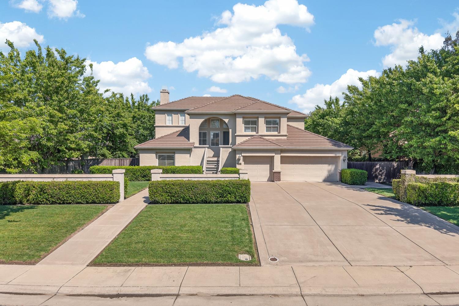 4851 Saint Andrews Drive