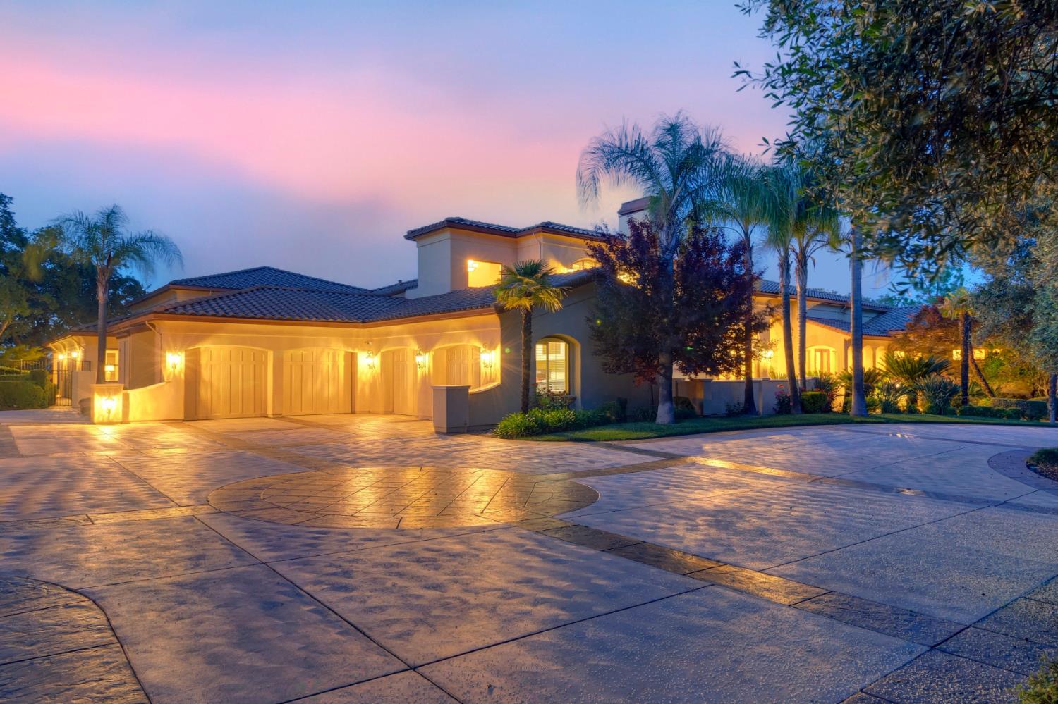 5687 Ridge Park Drive