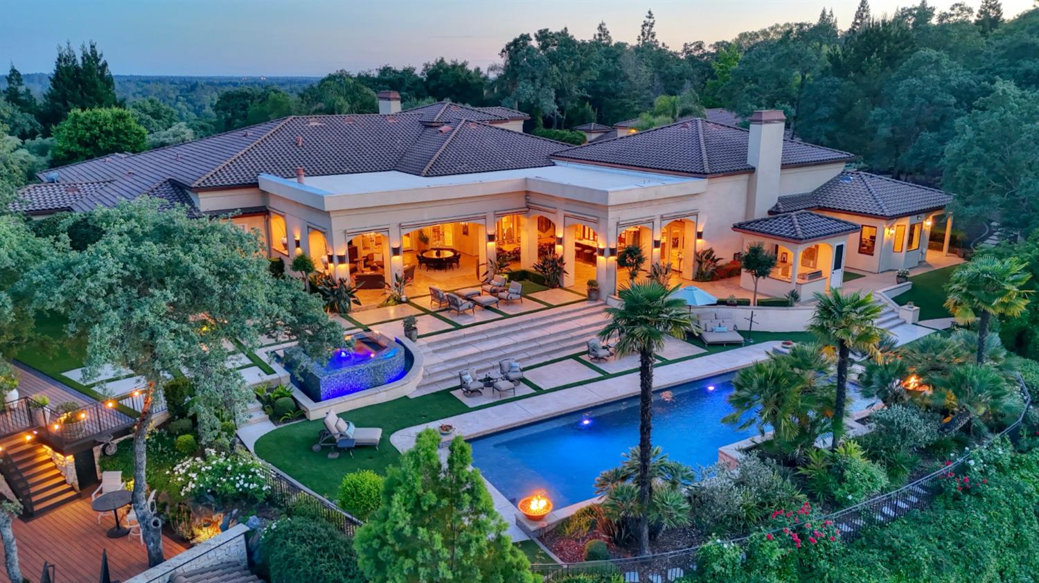 5687 Ridge Park Drive