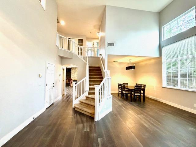 1728 Blackbird Street