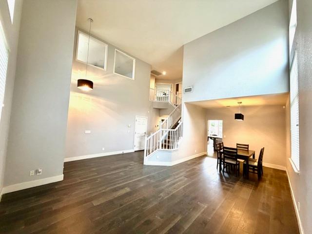 1728 Blackbird Street