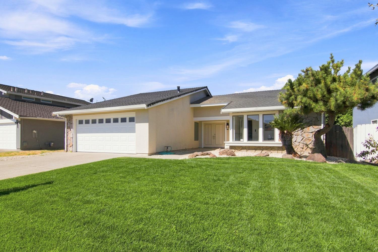 15 Cedar Grove Court