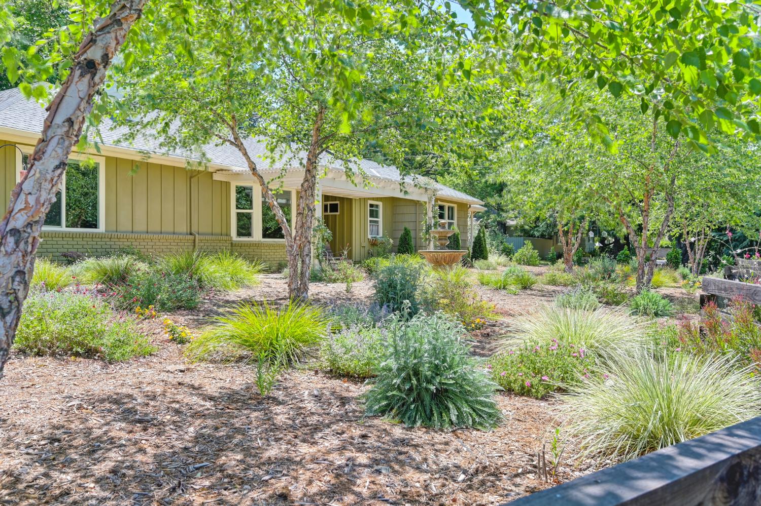 6200 Mahala Drive
