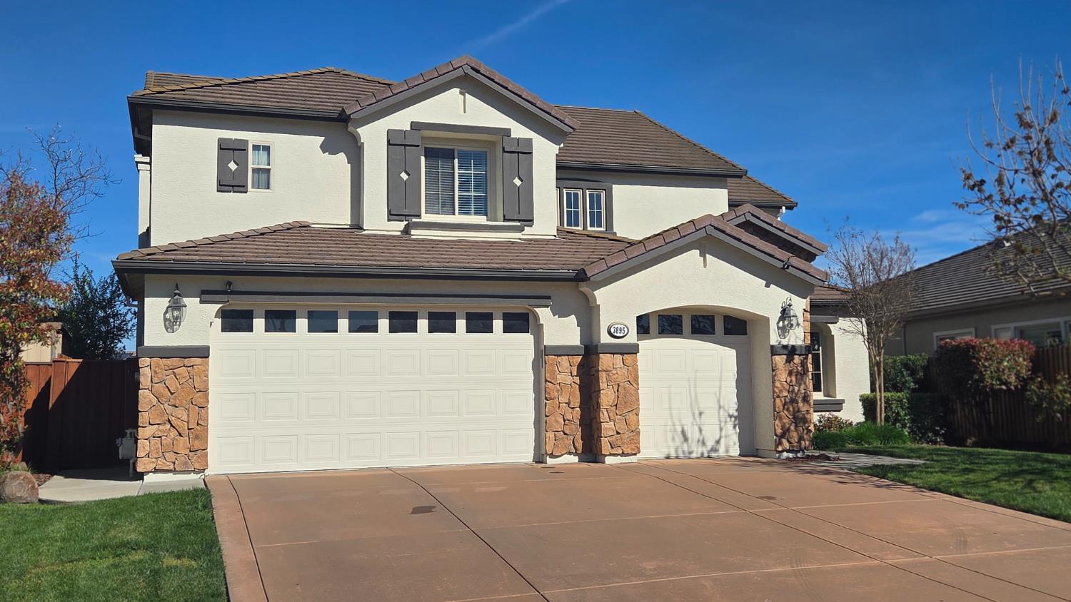 3895 Rollins Court