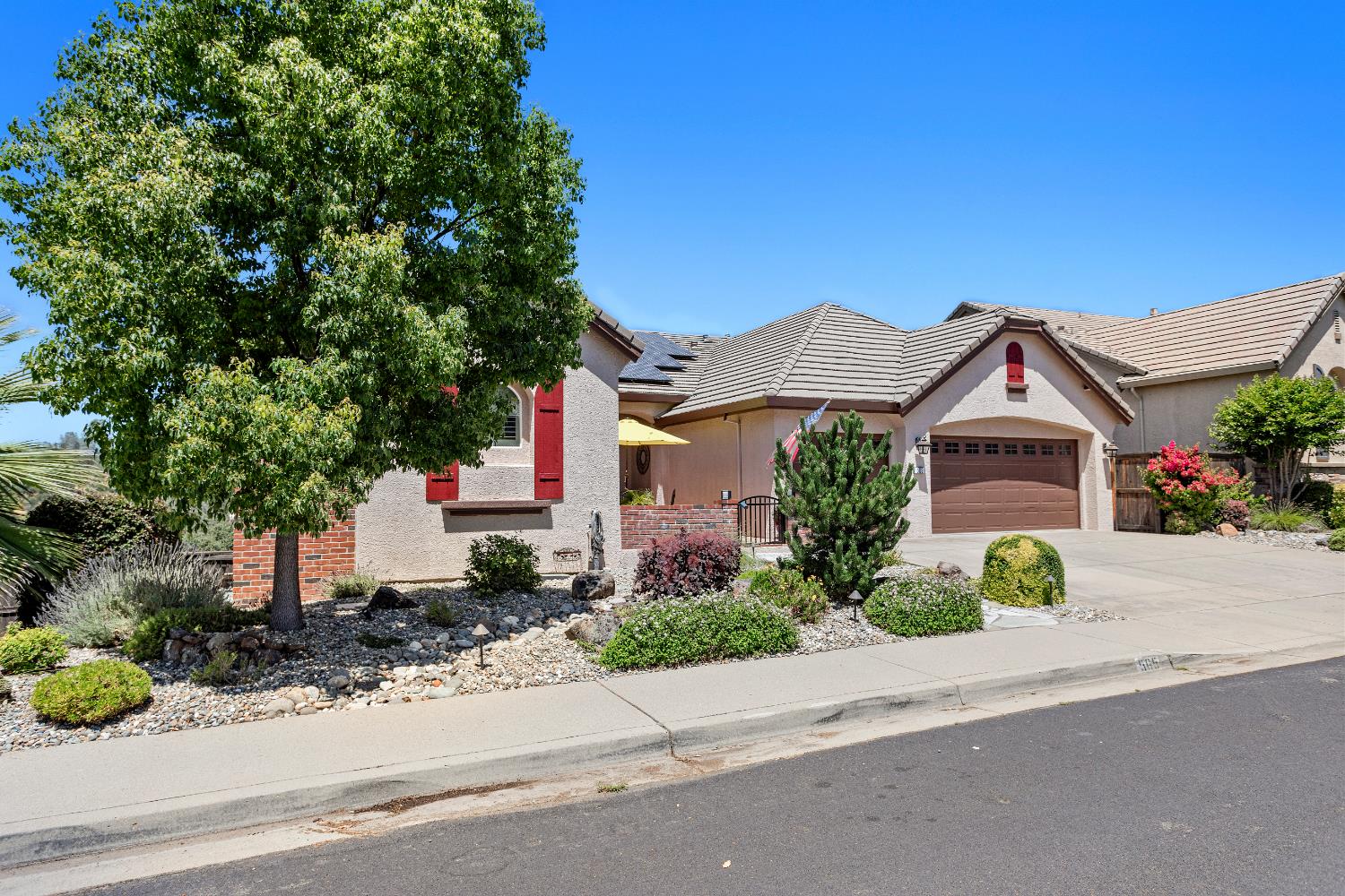 565 Sawka Drive