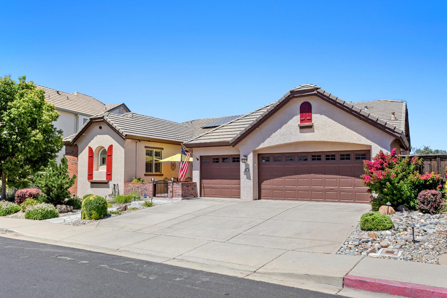 565 Sawka Drive
