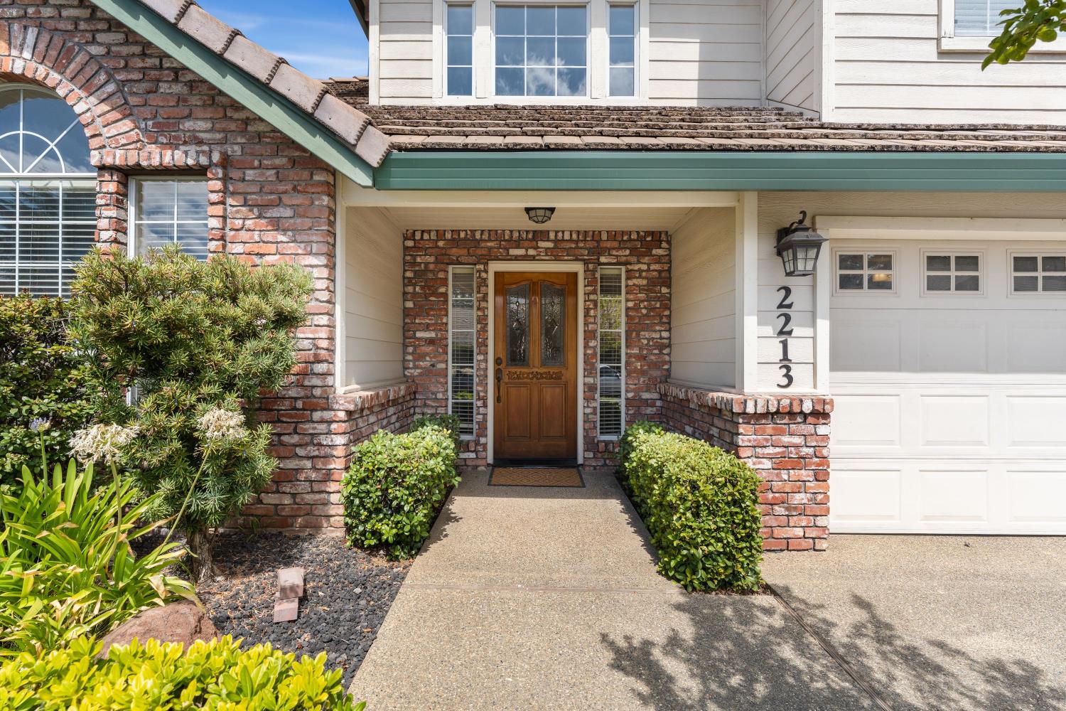 2213 Banbury Circle