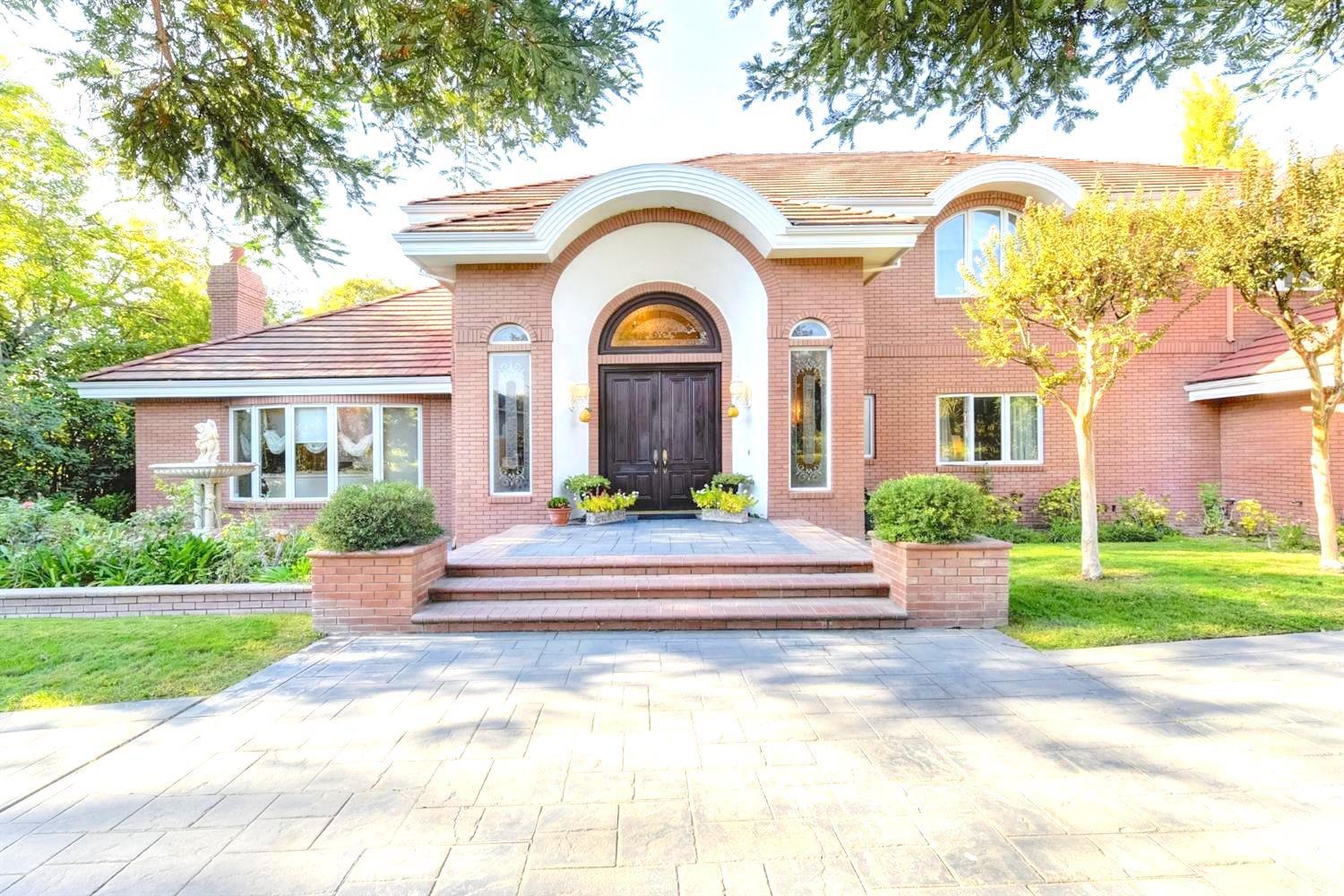 557 Crocker Rd