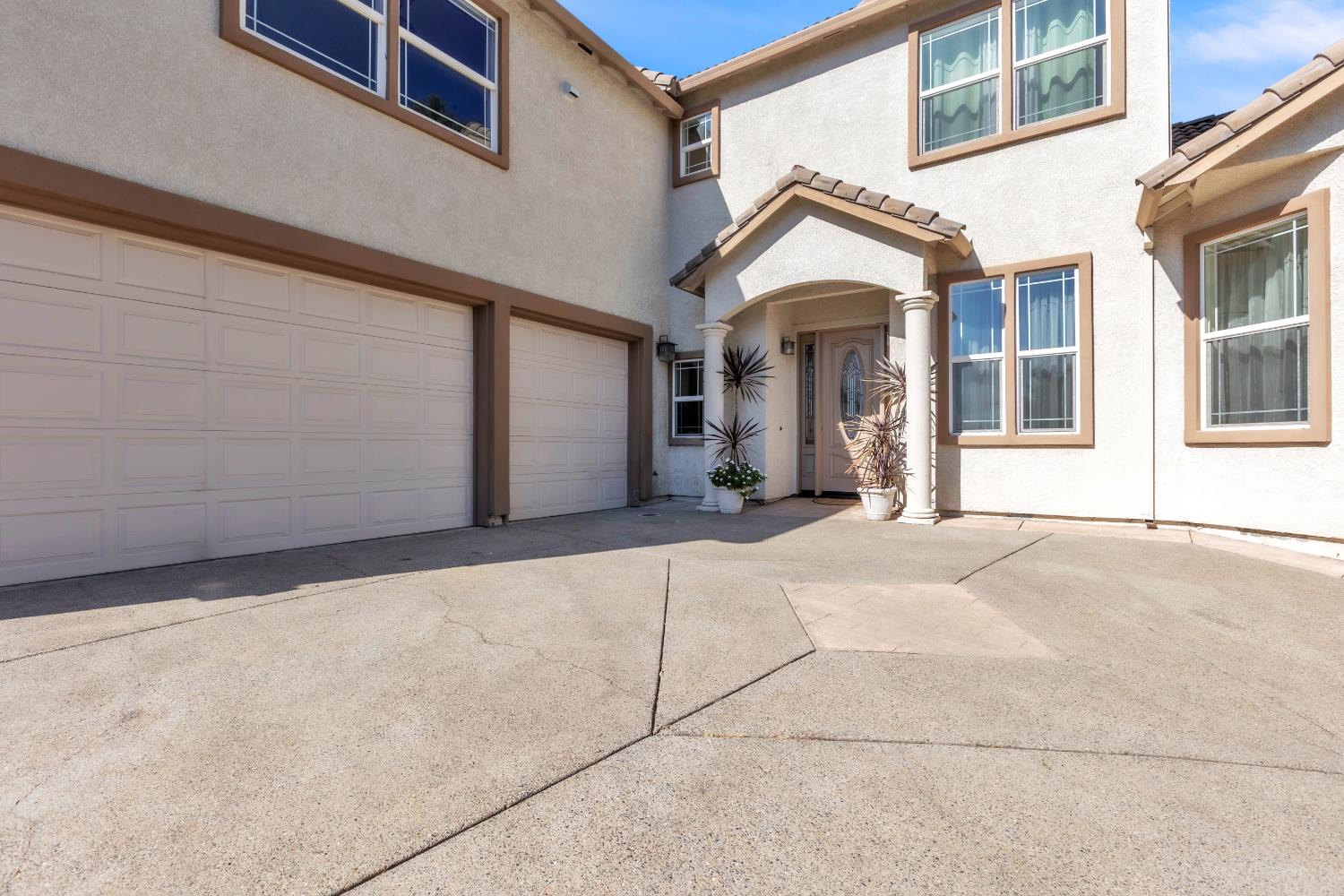 137 Tomlinson Drive